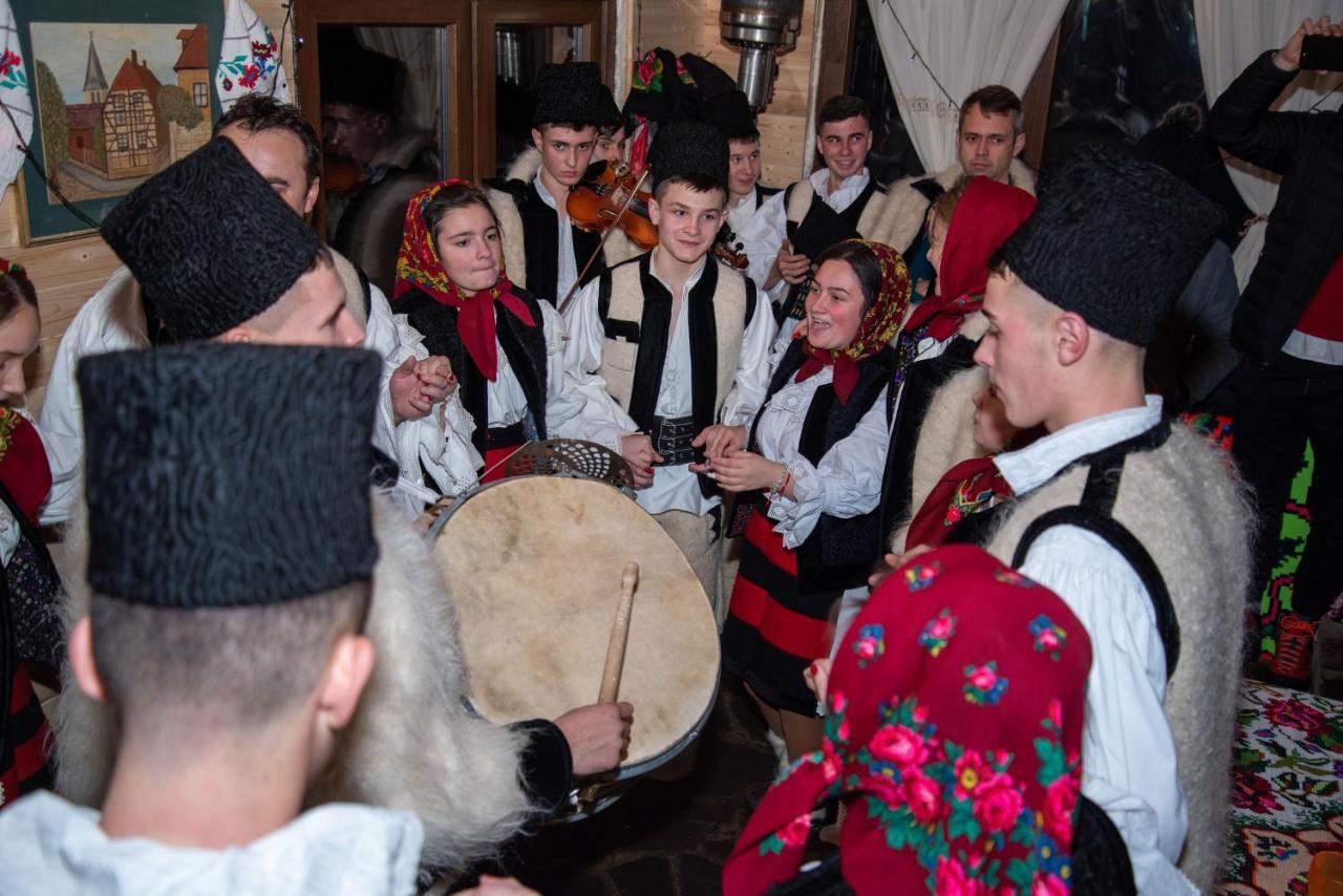 Cabanele Rus Budfalva Kültér fotó