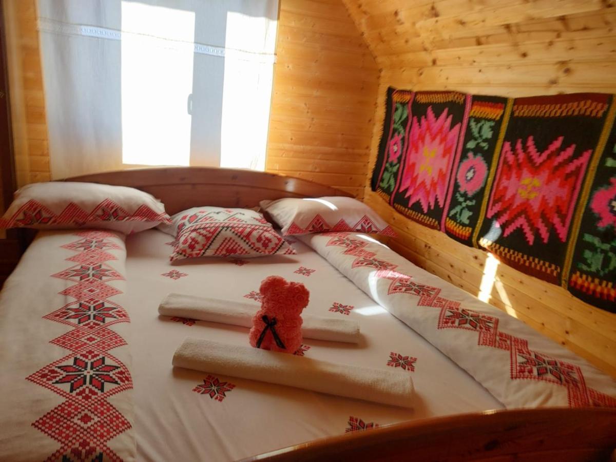 Cabanele Rus Budfalva Kültér fotó